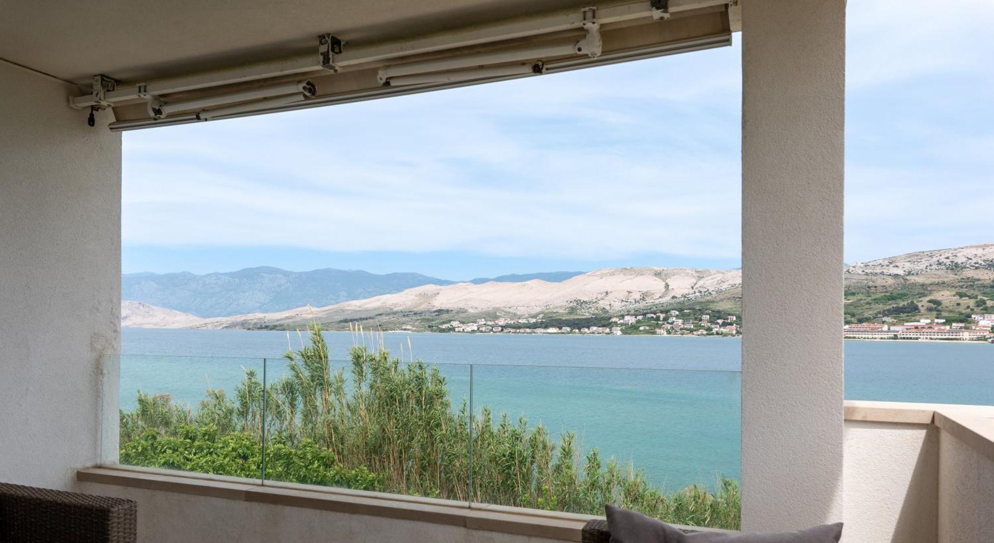 New With Sea View Apartment