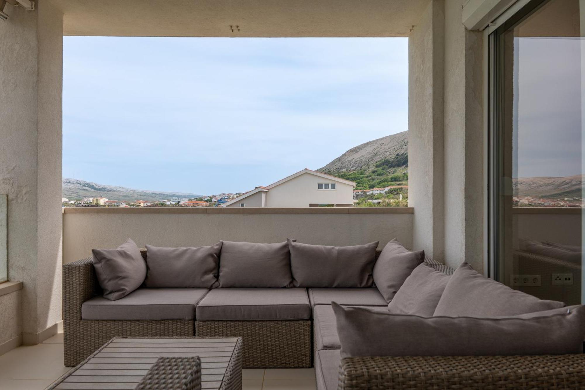 New With Sea View Apartment