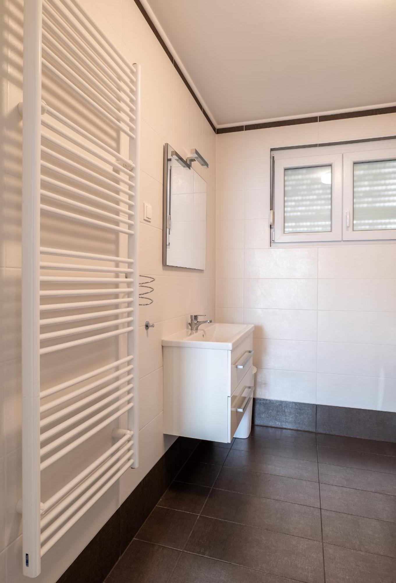 Apartment New With Sea View