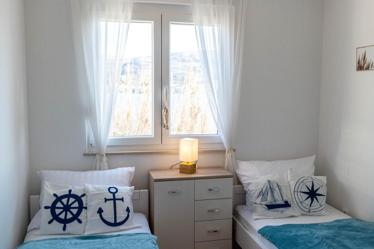 New With Sea View Apartman *